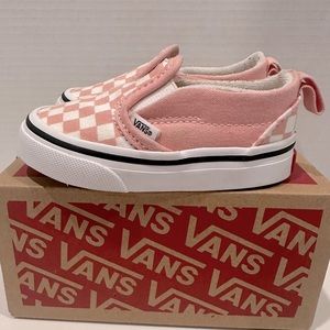 Checkerboard Slip-On Vans 4.5C